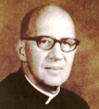 Ammering Donald 2-17.jpeg